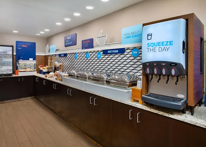 Holiday Inn Express & Suites Eden Prairie - Minneapolis By Ihg